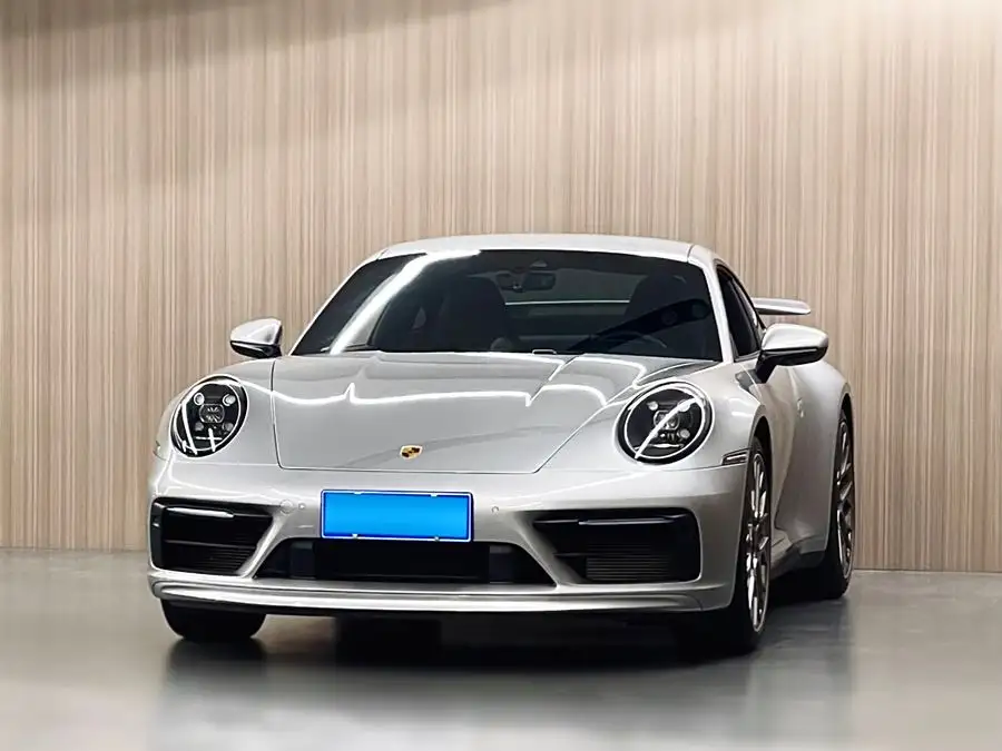 بورش 911 2023 كاريرا 3.0T