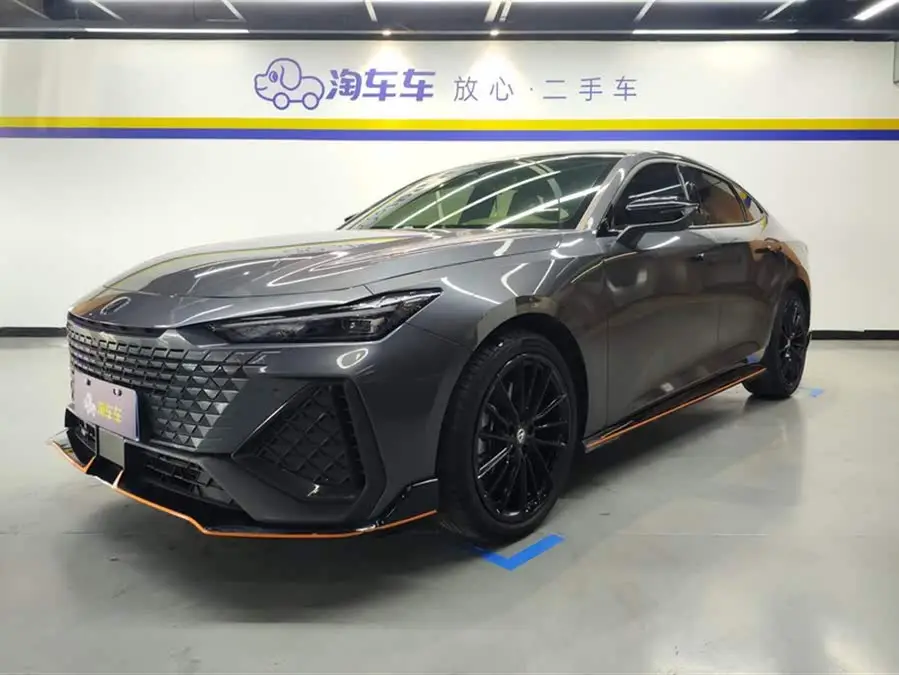 Changan UNI-V 2022 2.0T Ling Su Edition