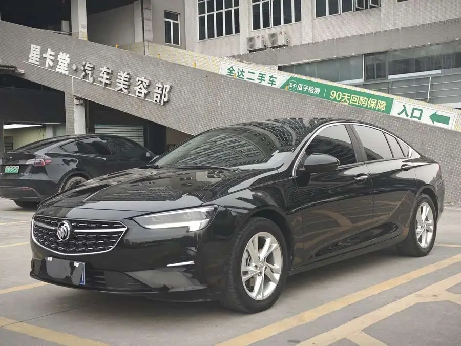 بيوك ريجال 2023 552T الإصدار الذكي