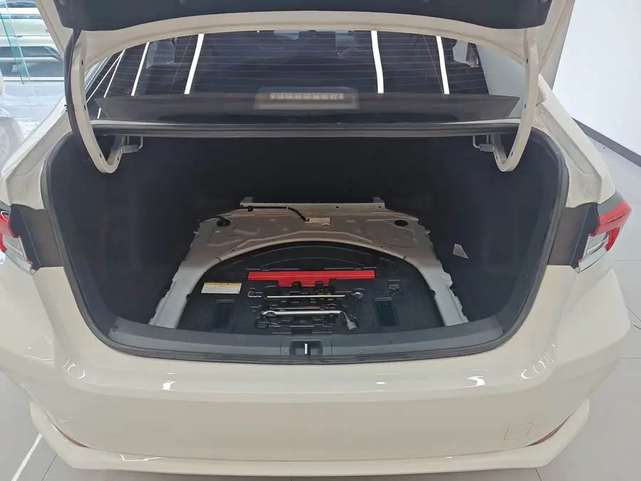 كورولا 2022 1.2T S-CVT بلس الرائدة