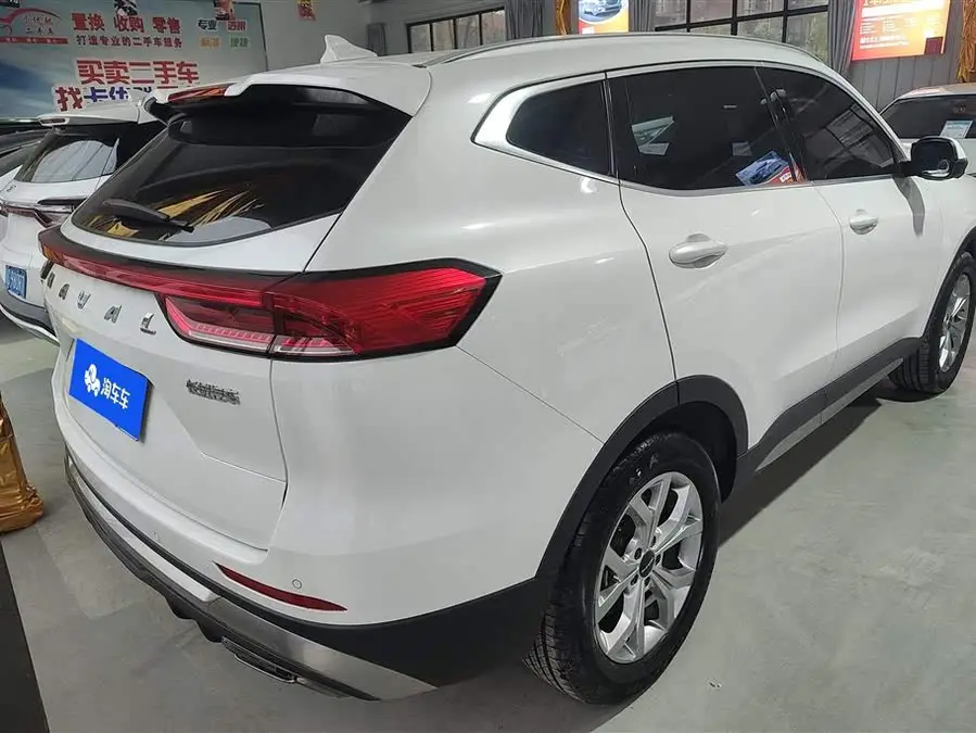 هافال H6 2021 إصدار الاتجاه الوطني 1.5T أوتوماتيكي بطل