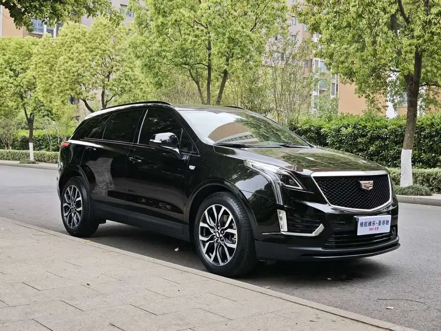 Cadillac XT5 2022 2.0T AWD Luxury (Hummingbird Edition)