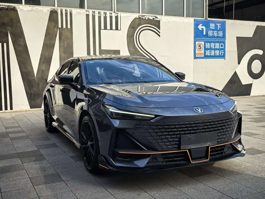 Changan UNI-V 2022 1.5T Sport Edition