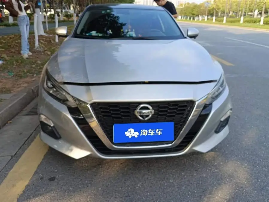 تيانا 2021 2.0L XL إصدار الراحة