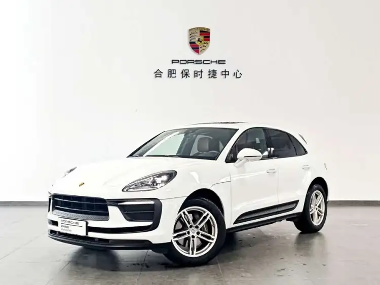 2024 Macan 2.0T