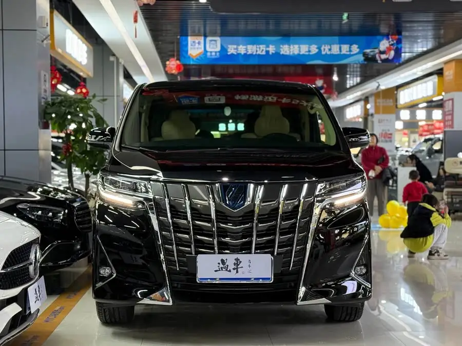 ألفارد 2021 هجين 2.5 لتر نسخة فاخرة