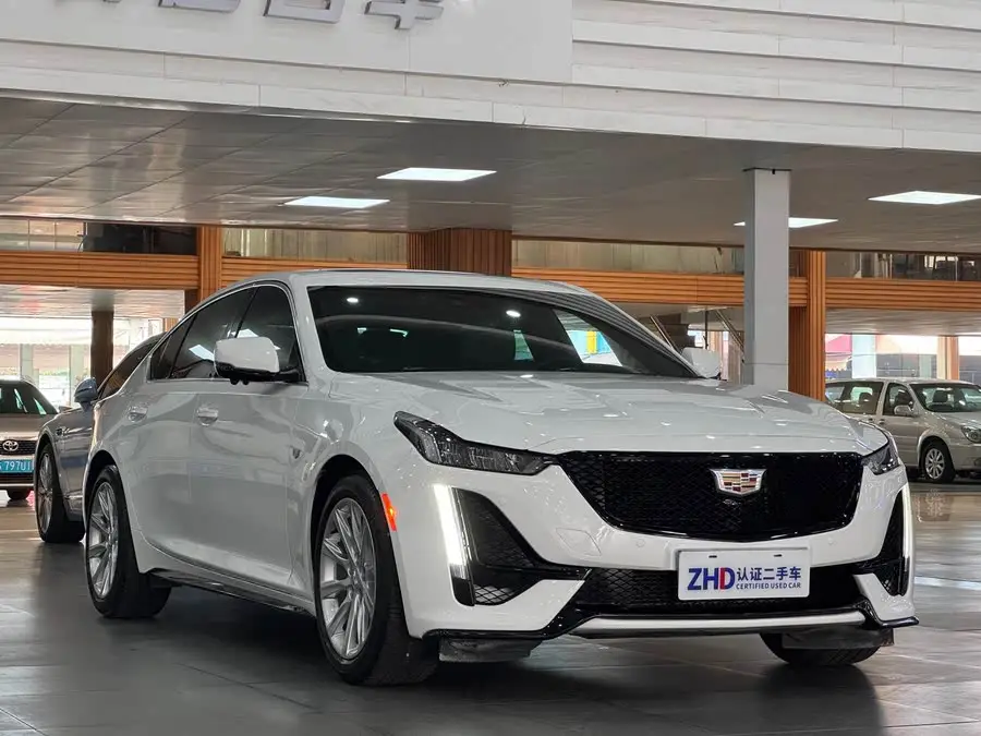 كاديلاك CT5 طراز 2020 تعديل 28T النسخة الرياضية الأنيقة