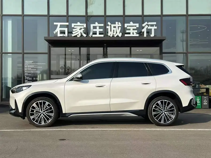 BMW X1 2024 xDrive25Li X Design Package