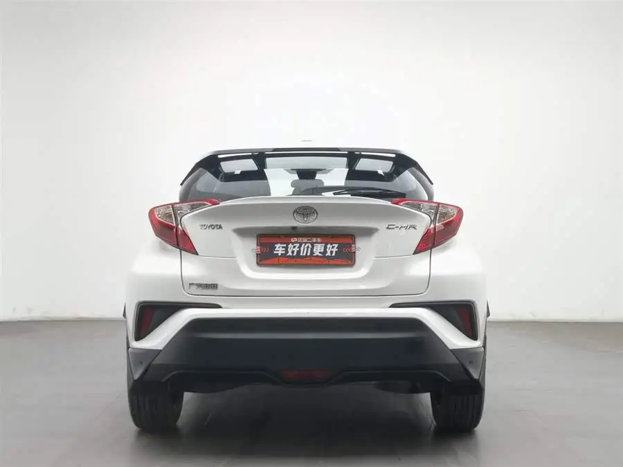 تويوتا C-HR 2020 2.0L النسخة الرائدة