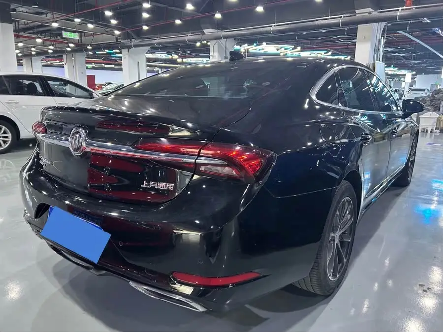 بويك لاكروس 2021 652T فاخرة