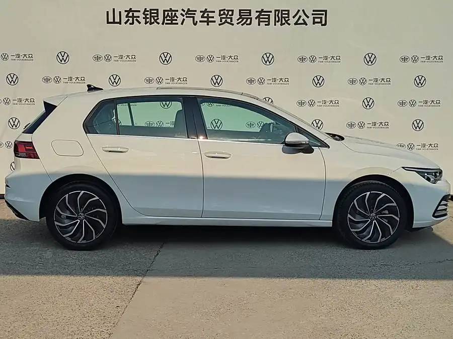 Golf 2024 280TSI DSG Pro 50th Anniversary Edition