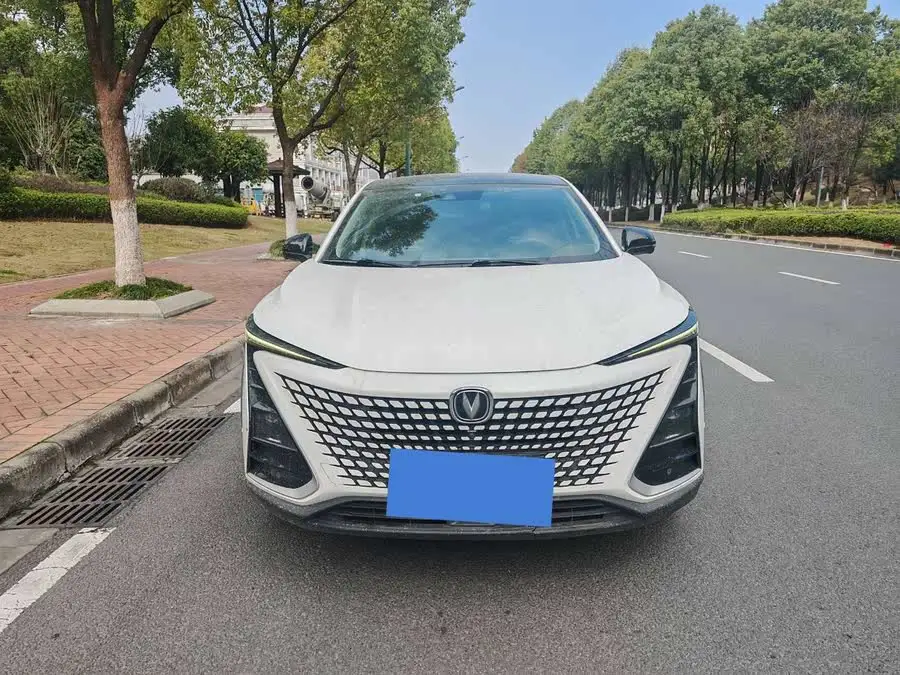 شانجان UNI-T 2020 1.5T الطراز الرائد