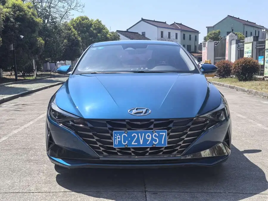 Elantra 2021 1.5L CVT LUX Premium Edition