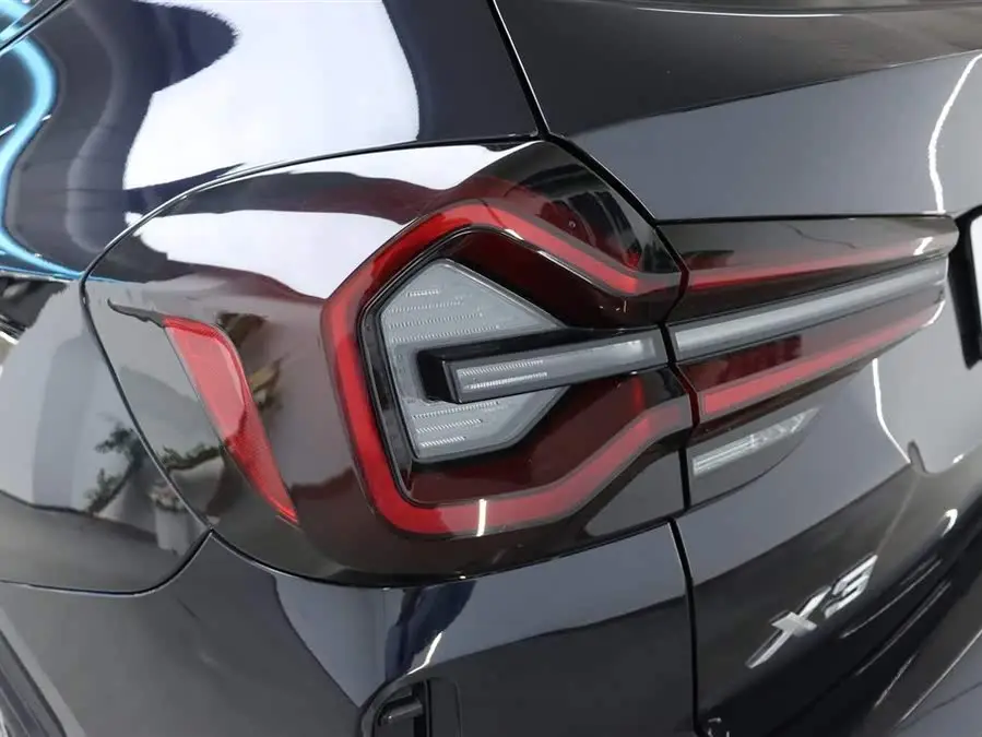 بي إم دبليو X3 2023 xDrive30i الطراز الرائد حزمة M ليلي