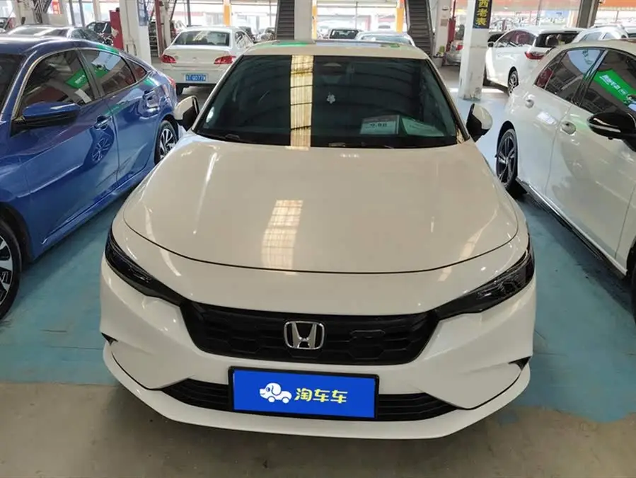 نموذج 2023 240TURBO CVT النسخة الرائدة