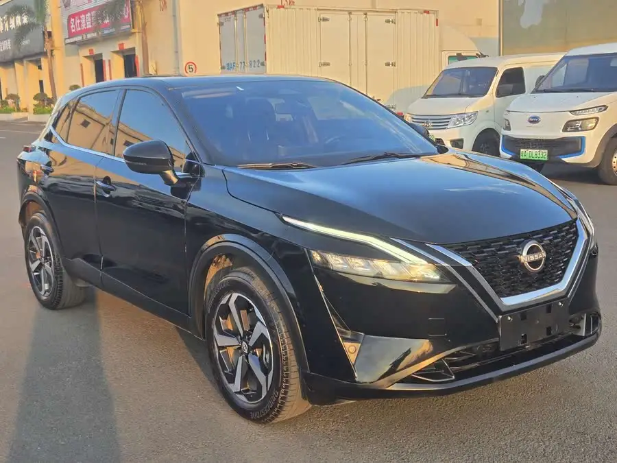 2023 Nissan Qashqai 1.3T CVT Black Gold Edition