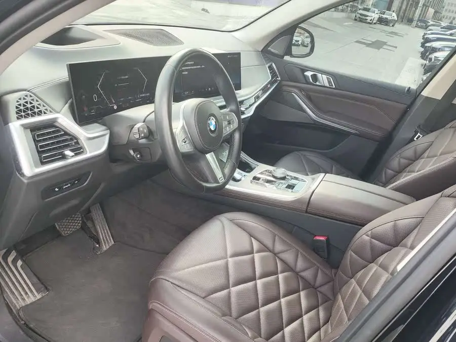 BMW X5 2023 xDrive 30Li Exclusive M Sport Package