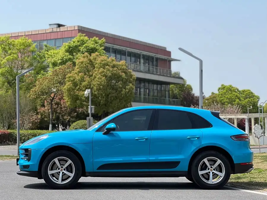2020 Macan 2.0T