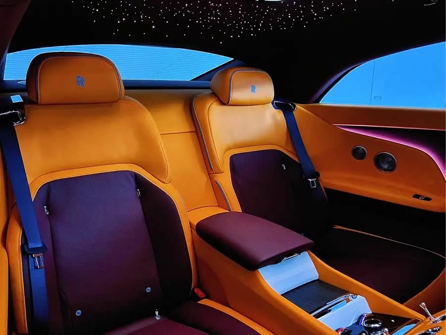 وميض 2024 الطراز القياسي