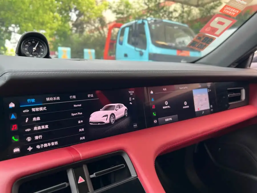 2024 تايكان تايكان 4 كروس توريسمو