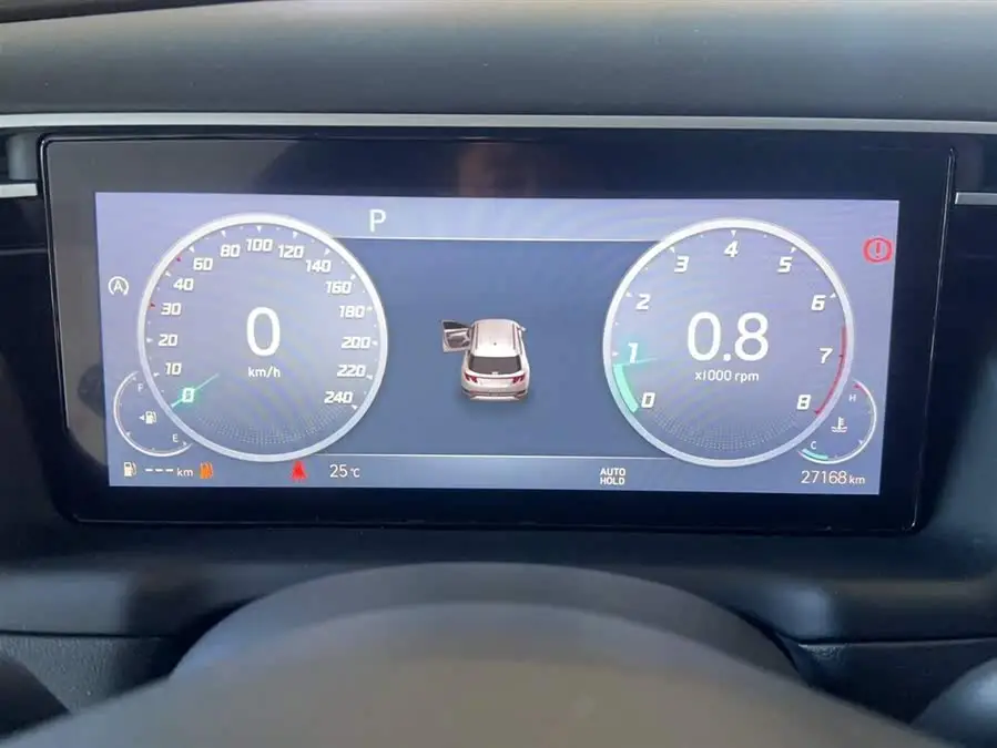 2023 هيونداي توكسون L 1.5T أوتوماتيكي دفع ثنائي LUX النسخة المميزة