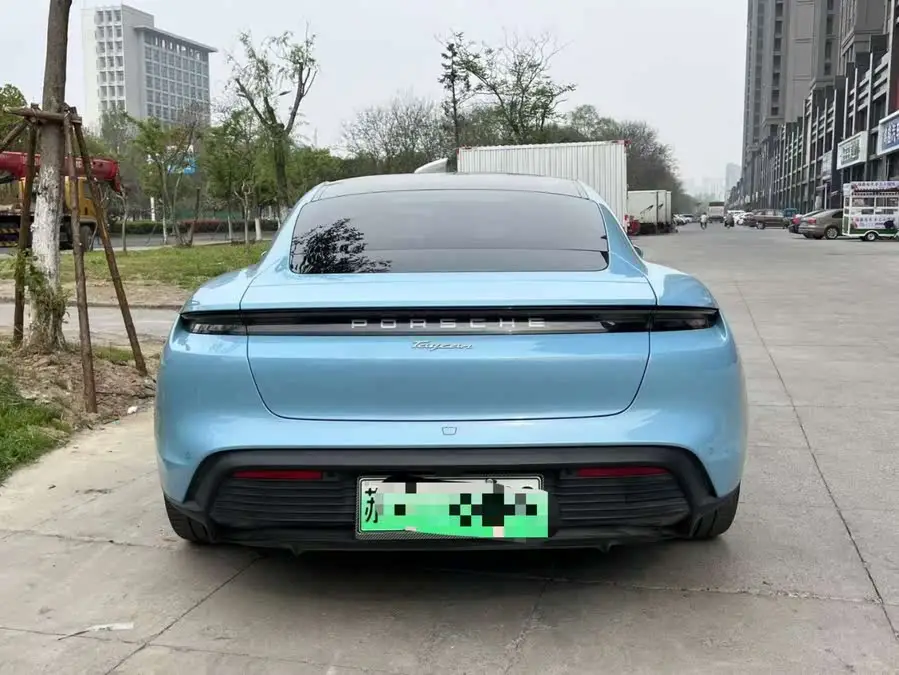 2022 Model Year Refresh Taycan