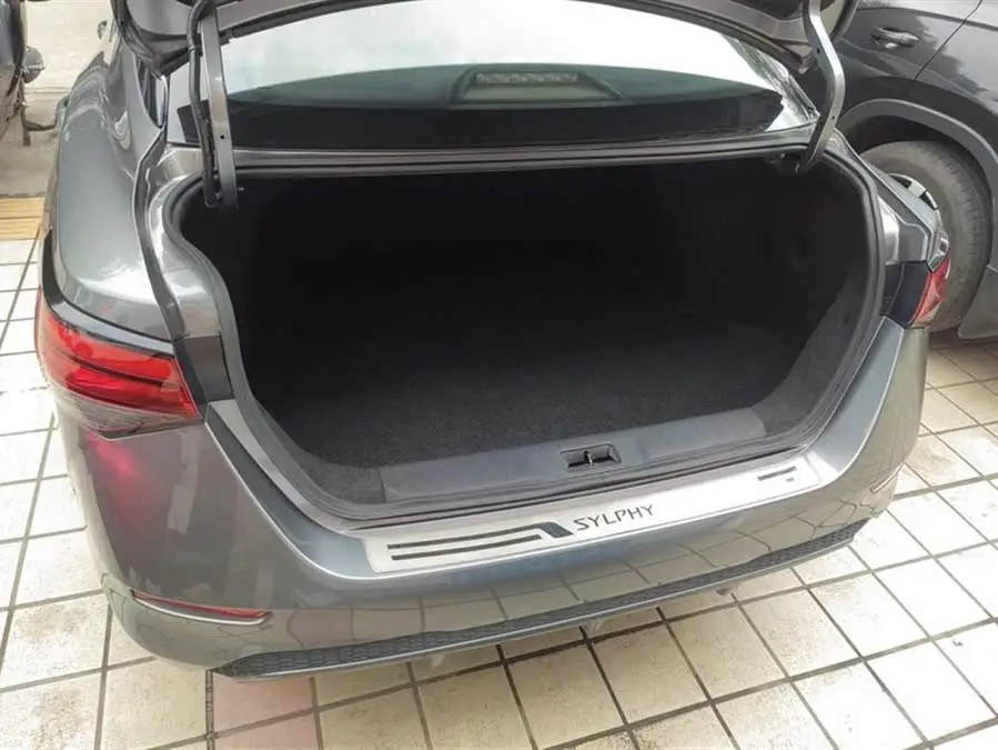 2021 نيسان سيلفي 1.6 لتر XL CVT إديشن الاستمتاع