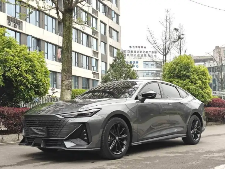 Changan UNI-V 2024 1.5T Premium