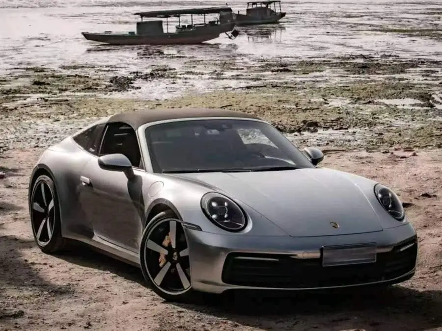 بورشه 911 2023 طراز تارغا 4 3.0T