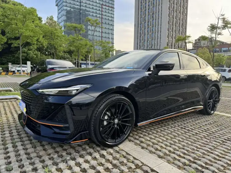 Changan UNI-V 2023 1.5T Sport Edition