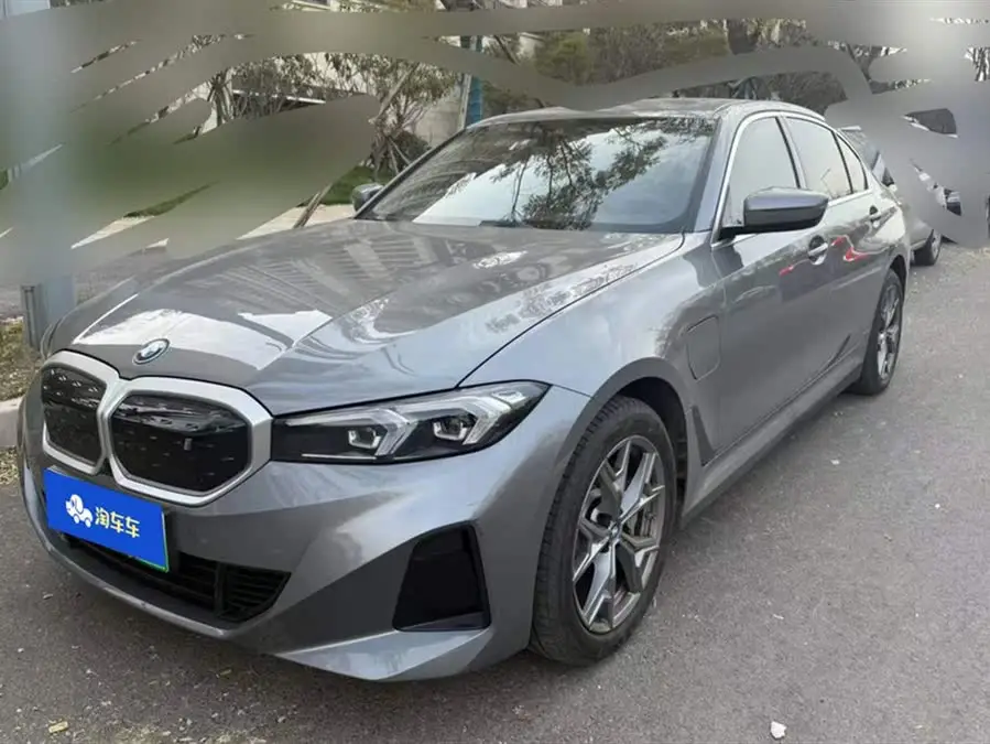 بي إم دبليو i3 2022 eDrive 35 L