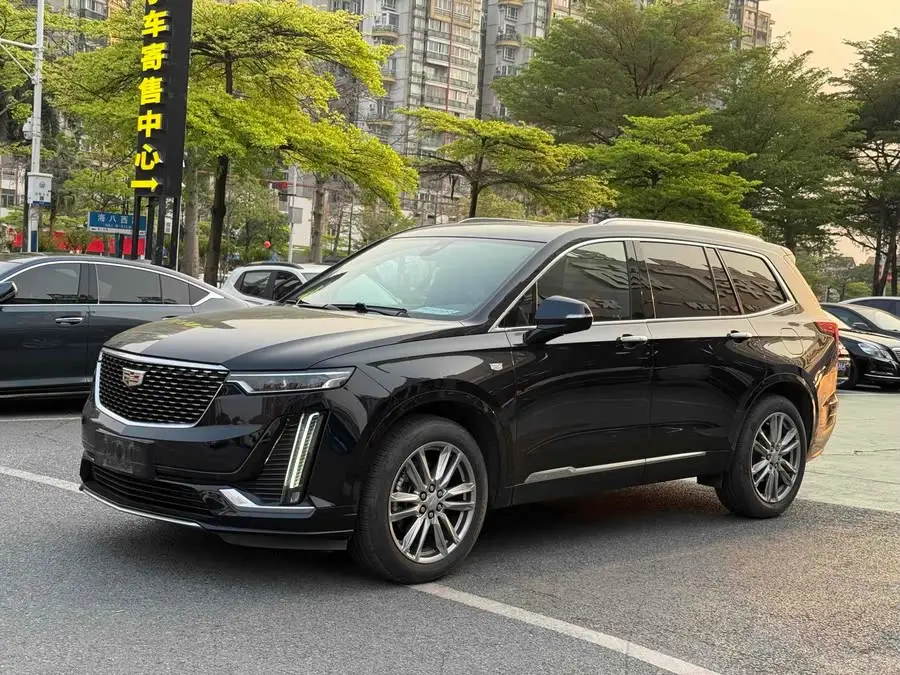 كاديلاك XT6 2022 2.0T سبعة مقاعد فاخرة بنظام دفع أمامي