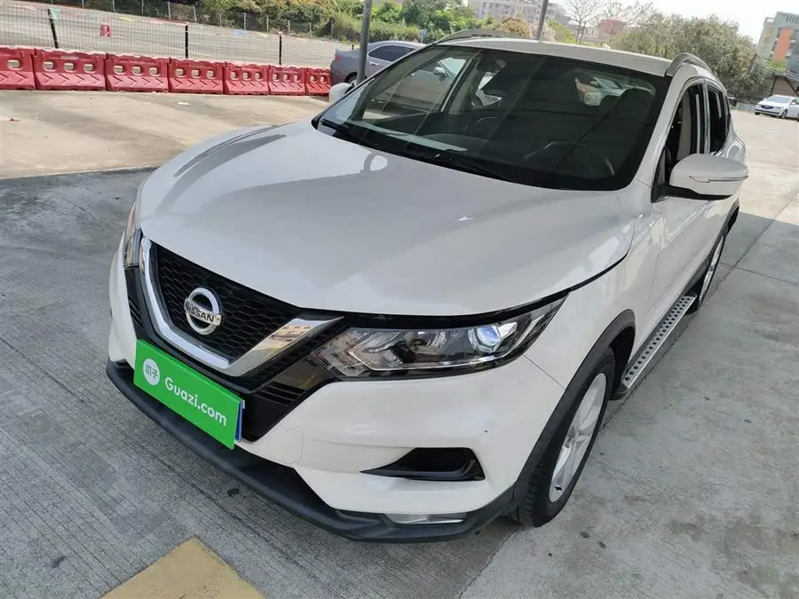 2021 نيسان قاشقاي 2.0 لتر CVT النسخة الذكية