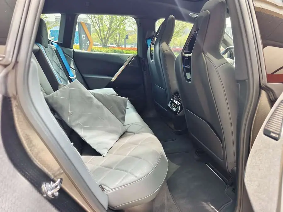 بي إم دبليو iX 2022 xDrive50