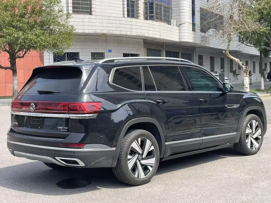 2024 فولكس فاجن تيرامونت 380TSI دفع رباعي إصدار التنين