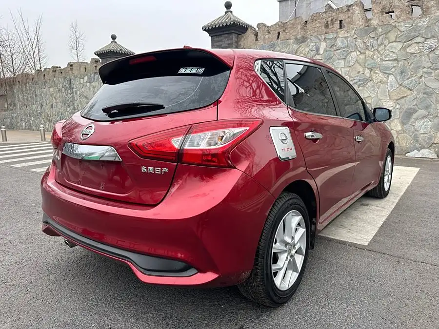 نيسان تييدا 2021 1.6 لتر CVT النسخة الذكية