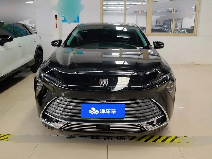 بويك لاكروس 2023 28T بريميوم