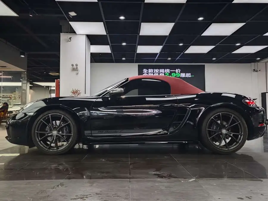 Porsche 718 2019 Boxster T 2.0T