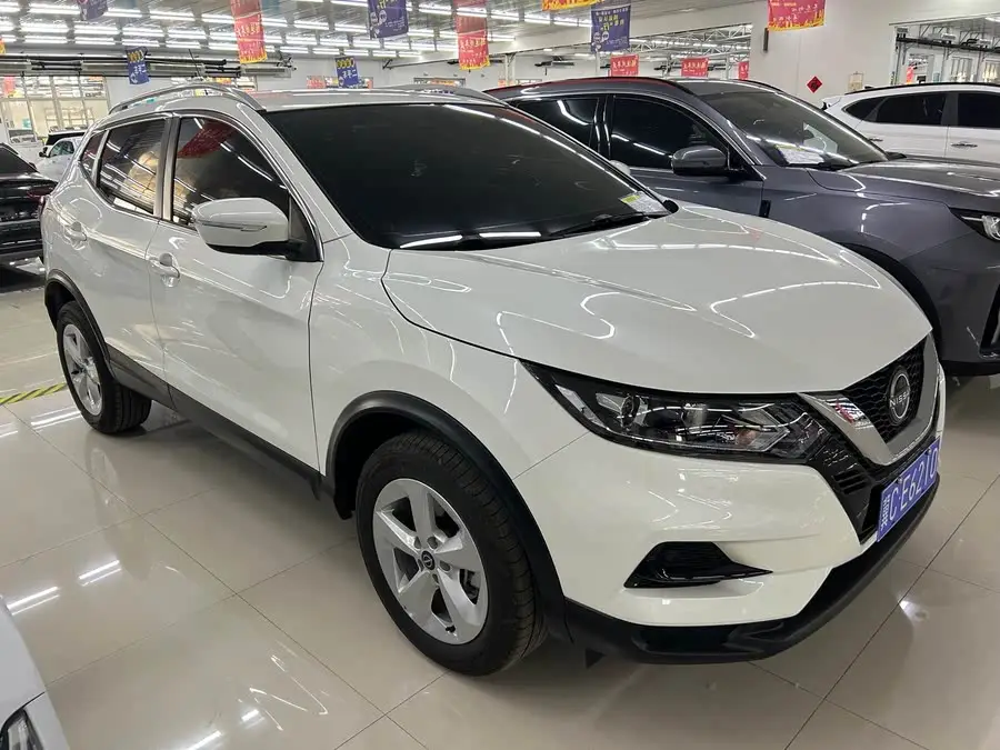 2023 نيسان قاشقاي كلاسيك 2.0 لتر CVT XV+ النسخة الرائدة