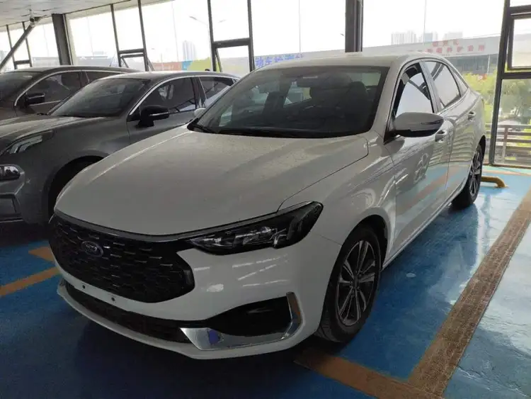 Ford Focus 2021 1.5L Automatic Diamond Edition