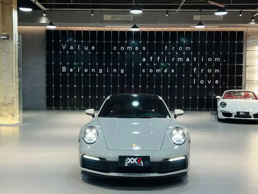 Porsche 911 2022 Carrera 3.0T