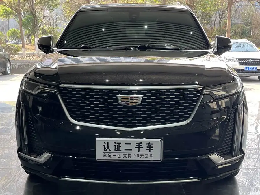 كاديلاك XT6 2021 28T طراز فاخر بسعة 6 مقاعد