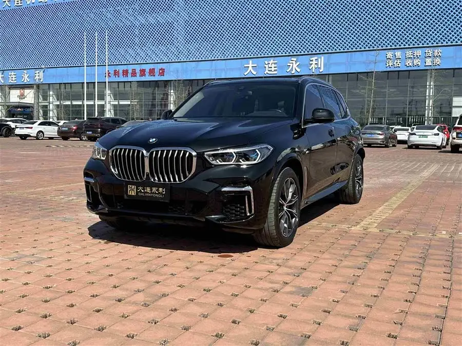 BMW X5 2022 xDrive 30Li Exclusive M Sport Package