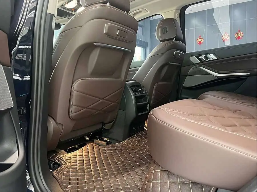 BMW X5 2023 xDrive 30Li M Sport Edition with Night Package