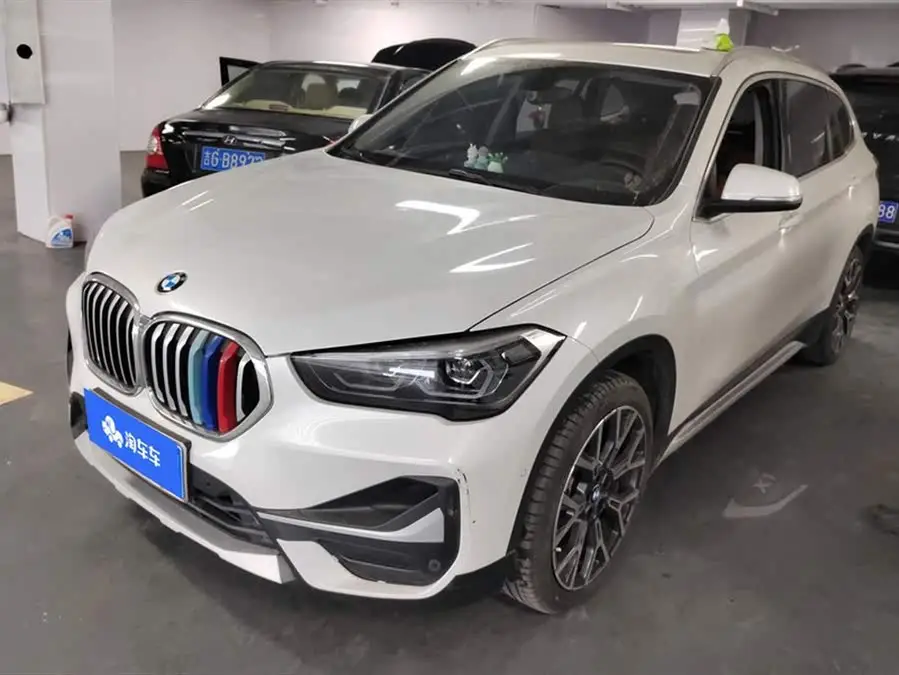 بي إم دبليو X1 2020 xDrive25Li الفاخرة