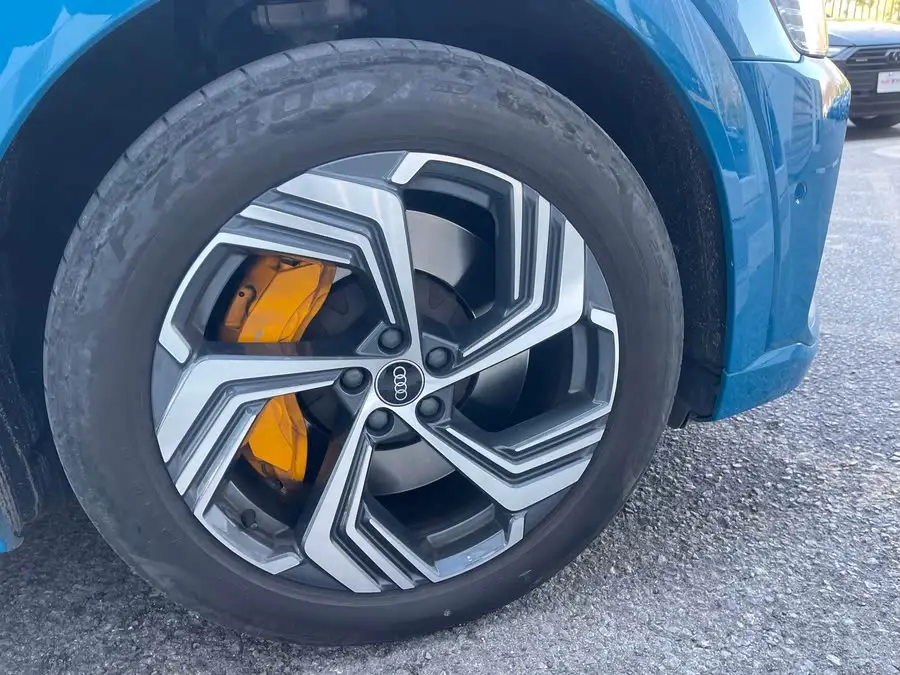 Audi e-tron 2021 50 quattro Premium