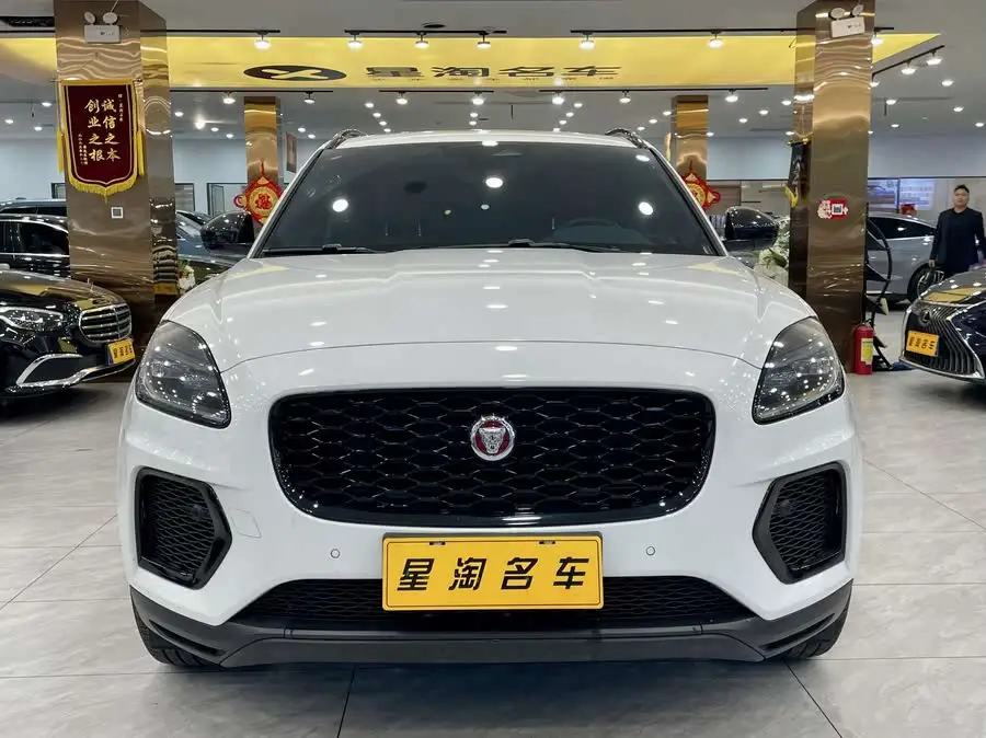 Jaguar E-PACE 2024 R-DYNAMIC SE BLACK