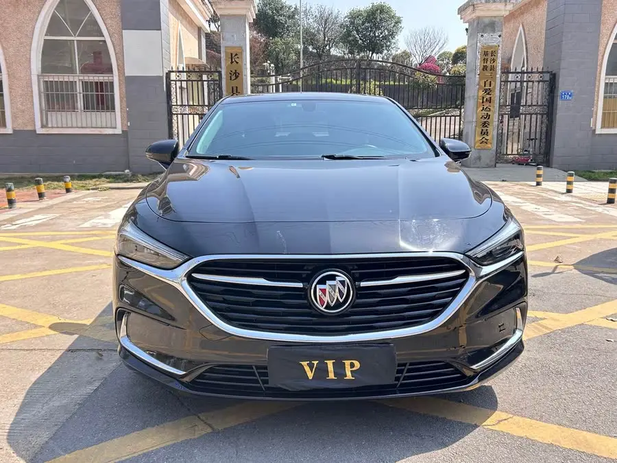 بيوك لاقروس 2021 652T الفاخرة