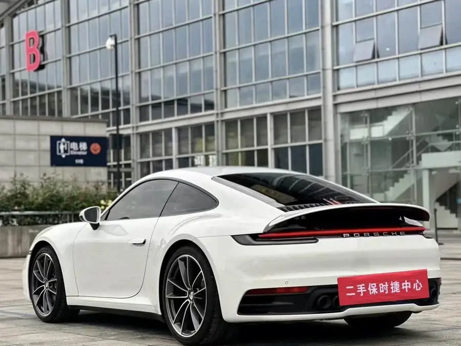 Porsche 911 2022 Carrera 3.0T