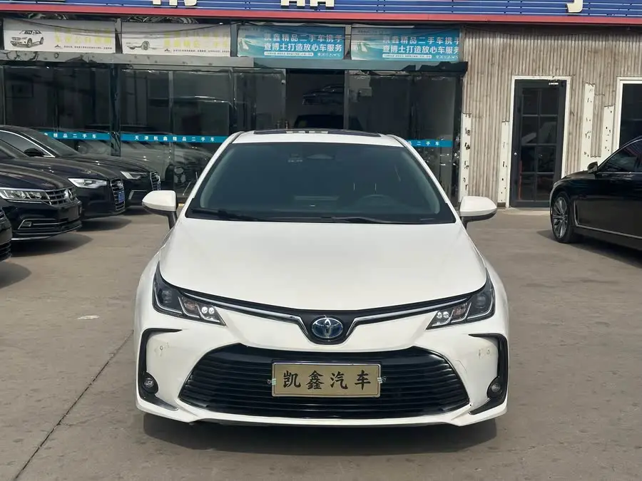 كورولا 2023 1.8 لتر هجين ذكي مزدوج المحرك الإصدار النخبوي